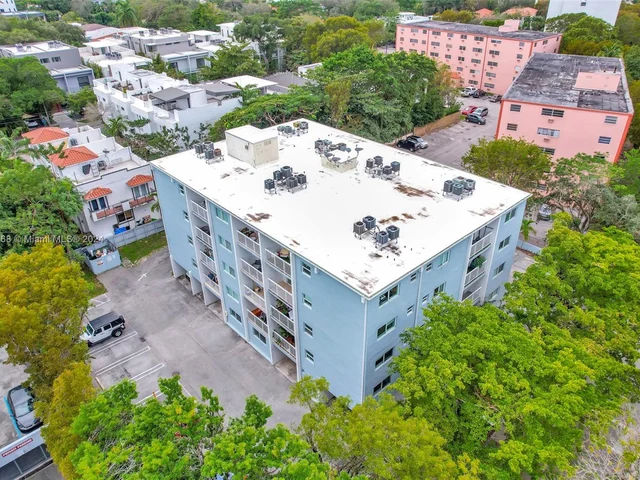 2920 SW 28th Ter # 207, Miami FL 33133