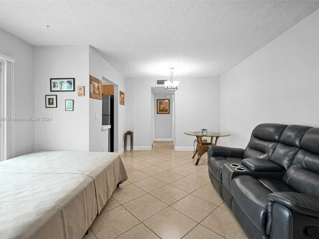2920 SW 28th Ter # 207, Miami FL 33133