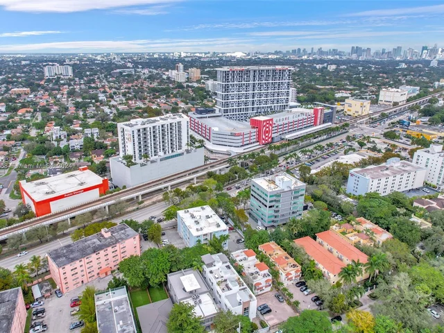 2920 SW 28th Ter # 207, Miami FL 33133