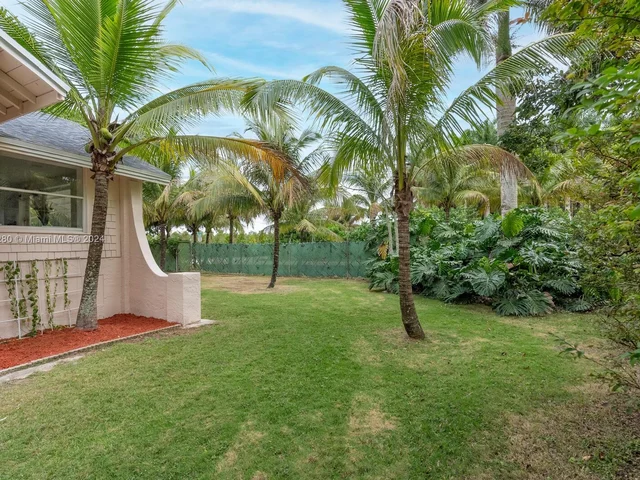 24200 SW 162nd Ave, Homestead FL 33031