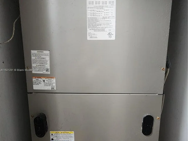 8281 SW 28th St, Miami FL 33155