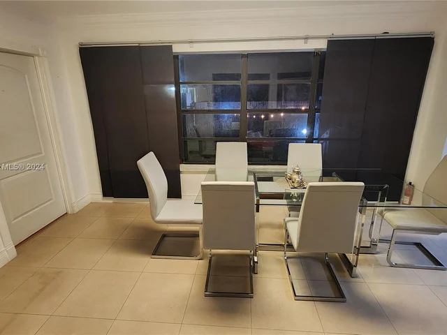 8281 SW 28th St, Miami FL 33155