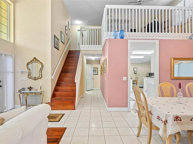 600 SW 178th Way, Pembroke Pines FL 33029