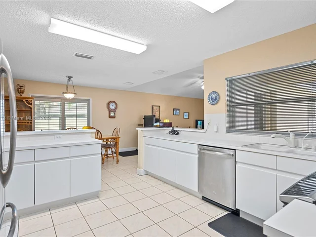 600 SW 178th Way, Pembroke Pines FL 33029