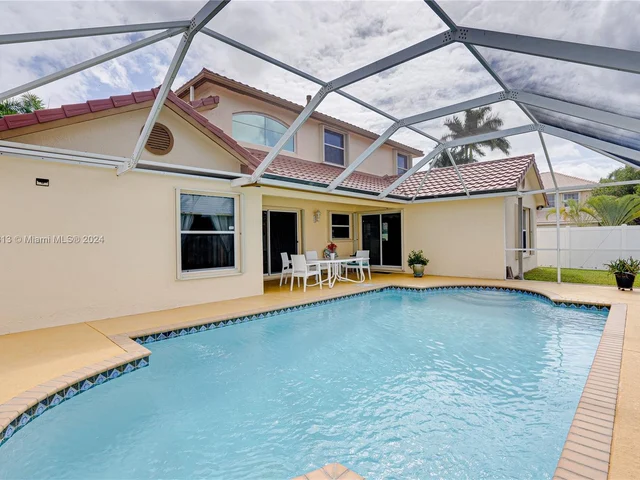 600 SW 178th Way, Pembroke Pines FL 33029
