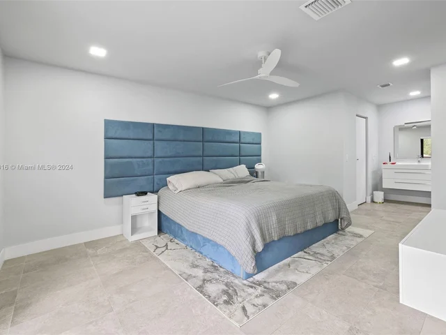 11332 SW 133rd Ct # 4, Miami FL 33186