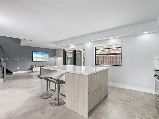 11332 SW 133rd Ct # 4, Miami FL 33186