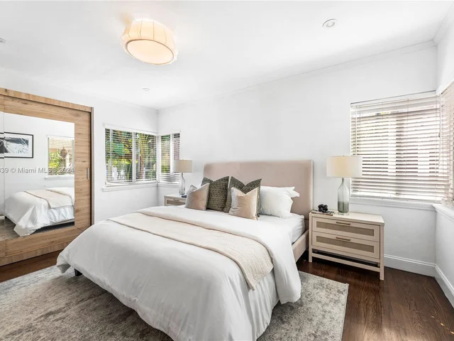 630 NE 52nd St, Miami FL 33137