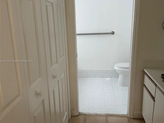 957 NW 132nd Ave W, Miami FL 33182