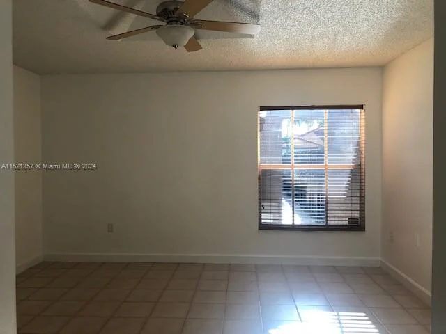 957 NW 132nd Ave W, Miami FL 33182