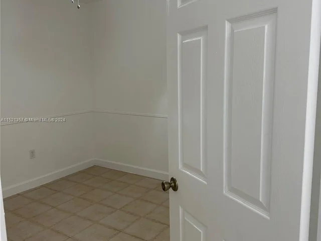 957 NW 132nd Ave W, Miami FL 33182