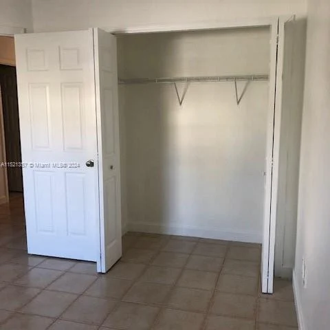 957 NW 132nd Ave W, Miami FL 33182