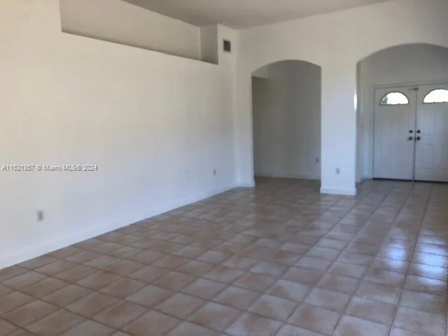 957 NW 132nd Ave W, Miami FL 33182