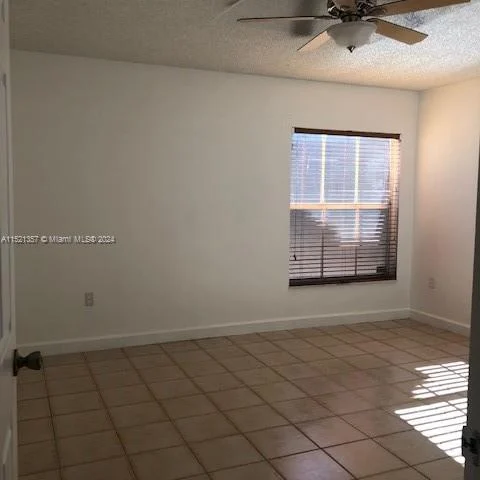 957 NW 132nd Ave W, Miami FL 33182