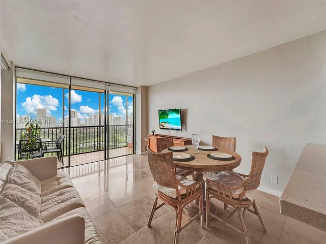 20335 W COUNTRY CLUB DR # 2605, Aventura FL 33180