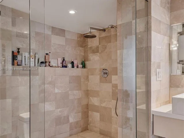 20335 W COUNTRY CLUB DR # 2605, Aventura FL 33180