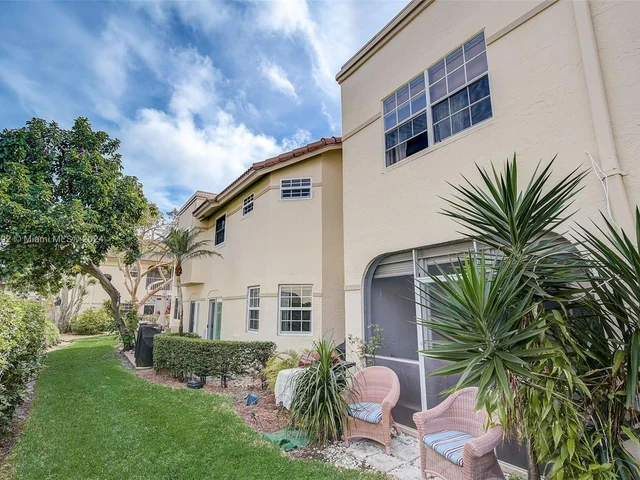 6663 Via Regina # 6663, Boca Raton FL 33433