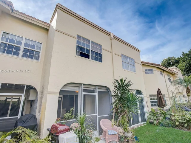 6663 Via Regina # 6663, Boca Raton FL 33433