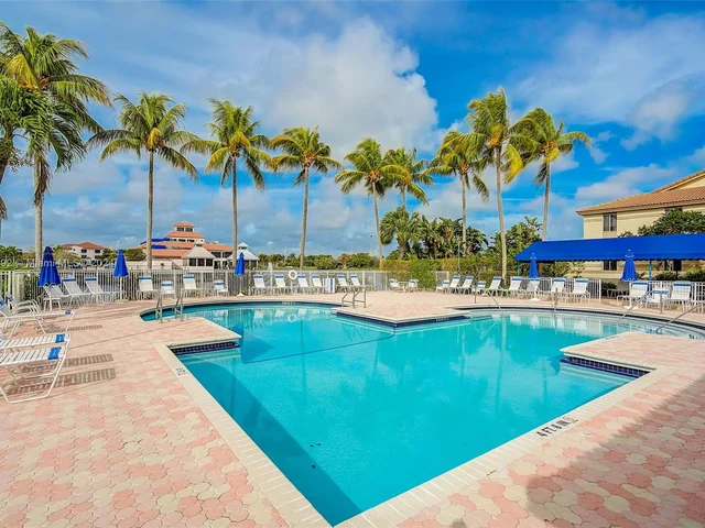 6663 Via Regina # 6663, Boca Raton FL 33433