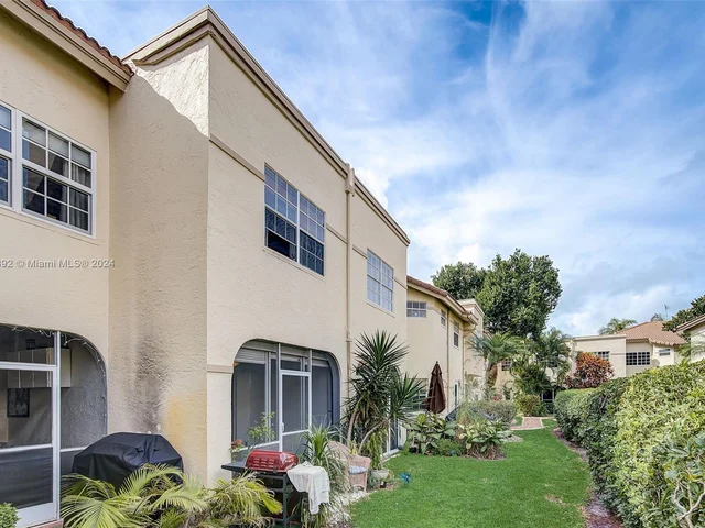 6663 Via Regina # 6663, Boca Raton FL 33433