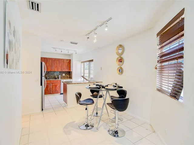 6663 Via Regina # 6663, Boca Raton FL 33433