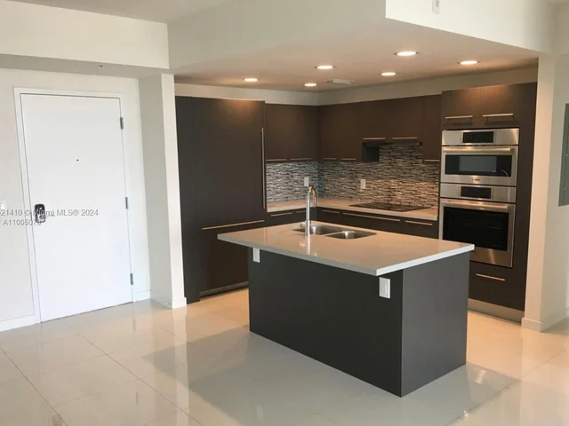 7751 NW 107th Ave # 203, Doral FL 33178