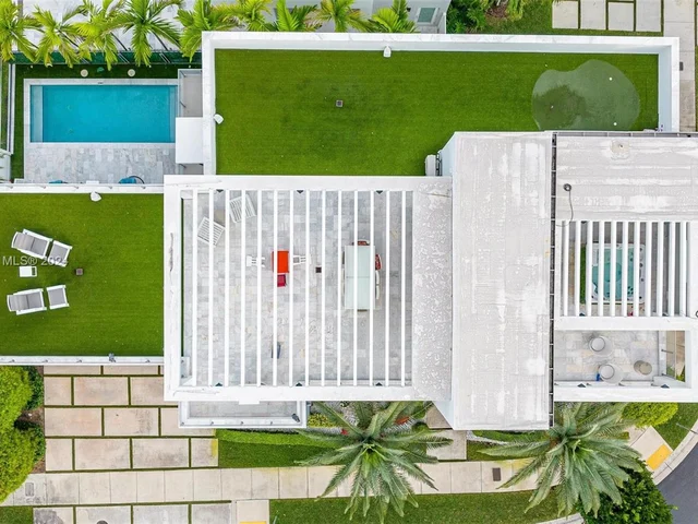 10593 NW 67th Ter # 10593, Doral FL 33178