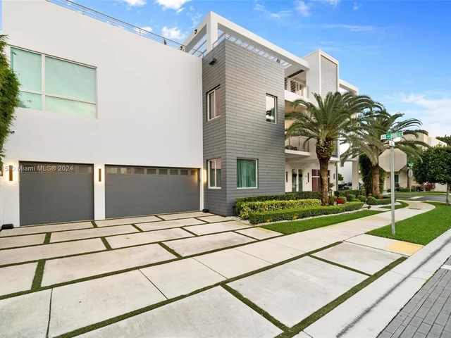 10593 NW 67th Ter # 10593, Doral FL 33178