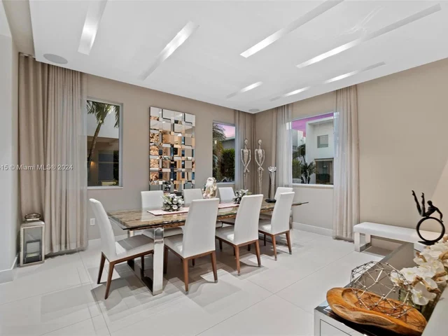 10593 NW 67th Ter # 10593, Doral FL 33178