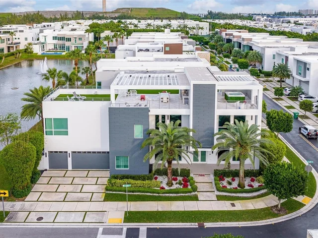 10593 NW 67th Ter # 10593, Doral FL 33178