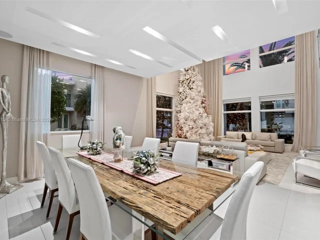 10593 NW 67th Ter # 10593, Doral FL 33178