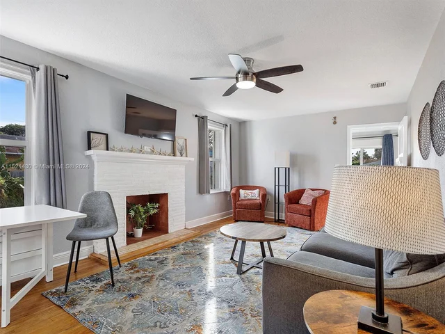 931 N 16th Ct, Hollywood FL 33020