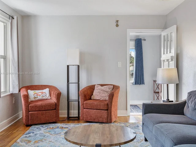 931 N 16th Ct, Hollywood FL 33020