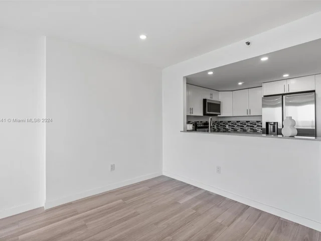 1470 NE 123 # A1413, North Miami Beach FL 33161