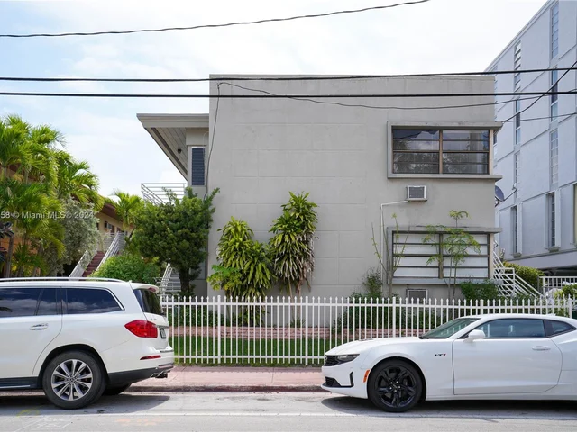 8321 Crespi Blvd # 7, Miami Beach FL 33141