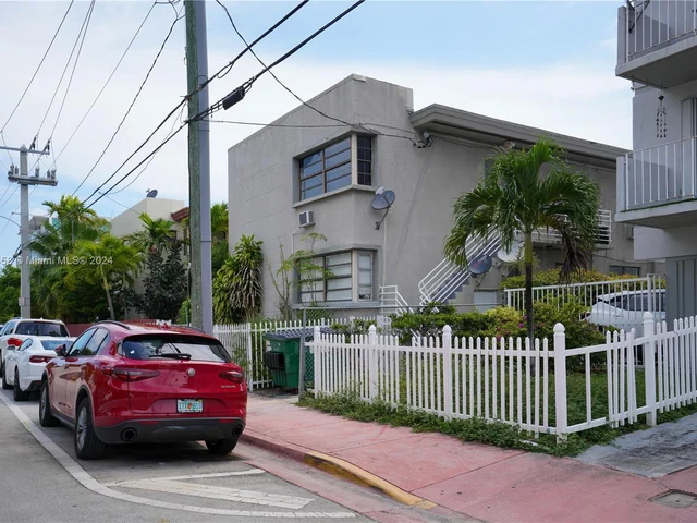 8321 Crespi Blvd # 7, Miami Beach FL 33141