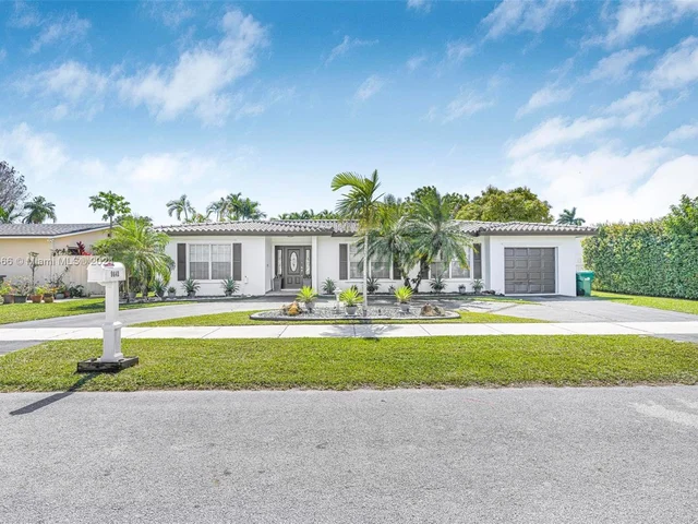 9640 SW 17th St, Miami FL 33165