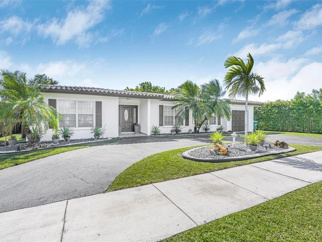 9640 SW 17th St, Miami FL 33165