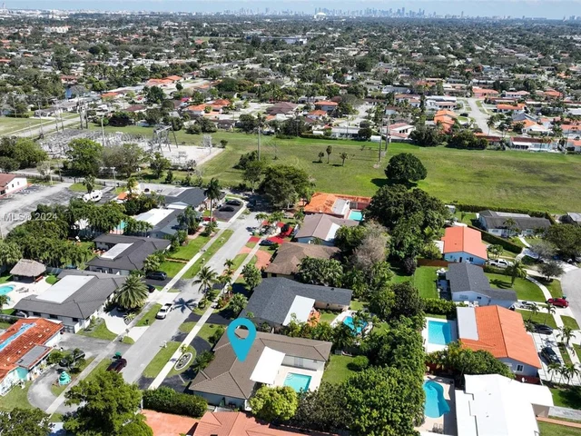 9640 SW 17th St, Miami FL 33165