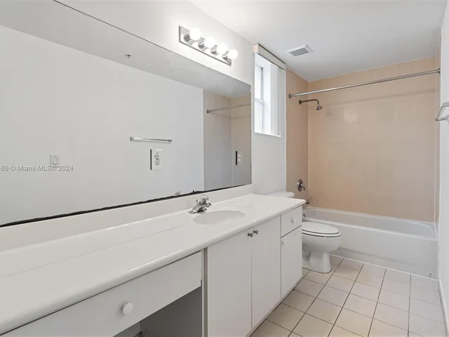 6520 NW 114th Ave # 1628, Doral FL 33178