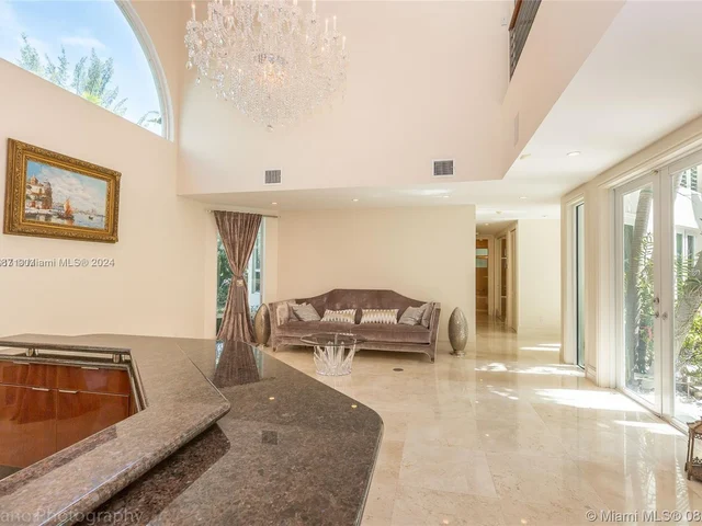 688 Ocean Blvd, Golden Beach FL 33160