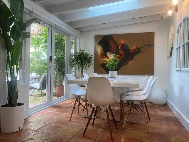 817 Espanola Way, Miami Beach FL 33139