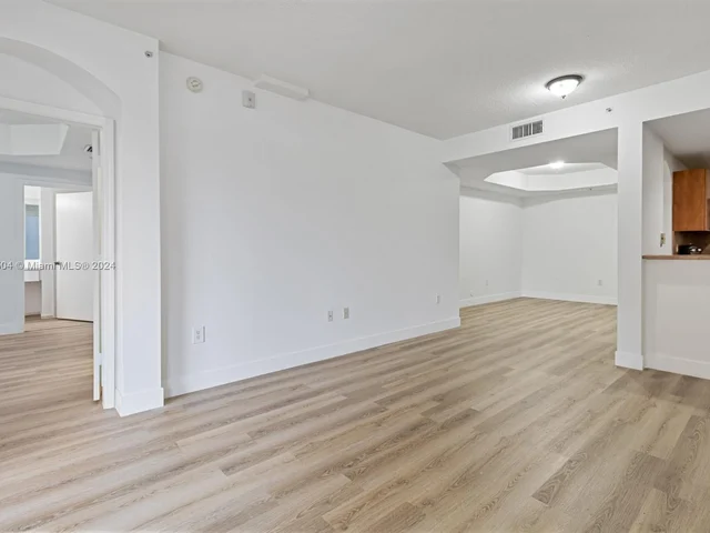 6540 NW 114th Ave # 1405, Doral FL 33178