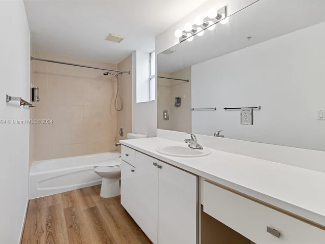 6540 NW 114th Ave # 1405, Doral FL 33178