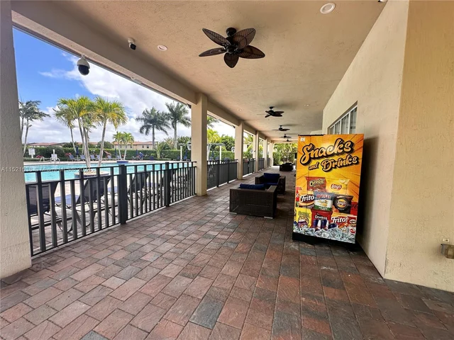 8860 W 35th Way, Hialeah FL 33018