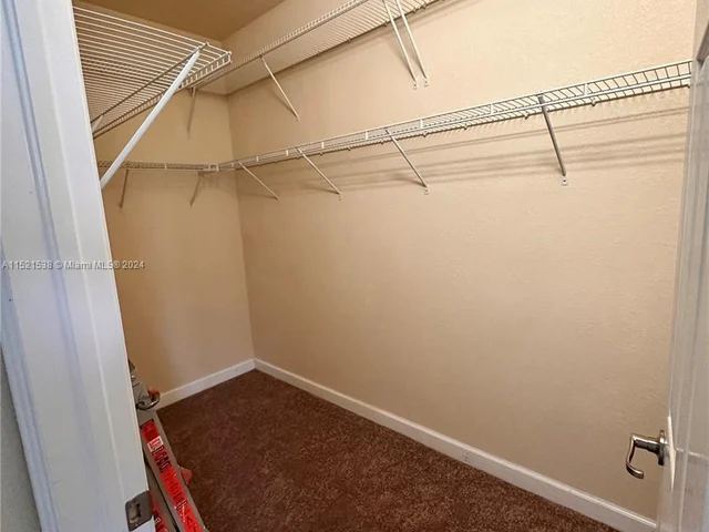 8860 W 35th Way, Hialeah FL 33018