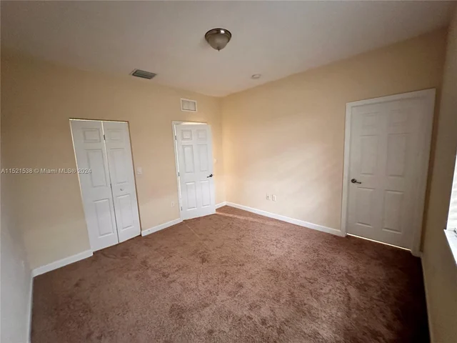 8860 W 35th Way, Hialeah FL 33018