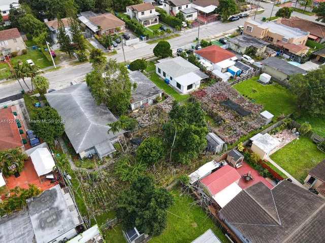 310 SW 31st Ct, Miami FL 33135