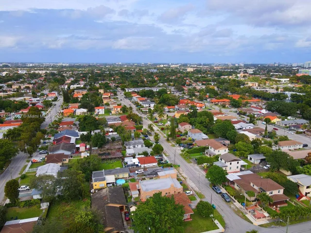 310 SW 31st Ct, Miami FL 33135