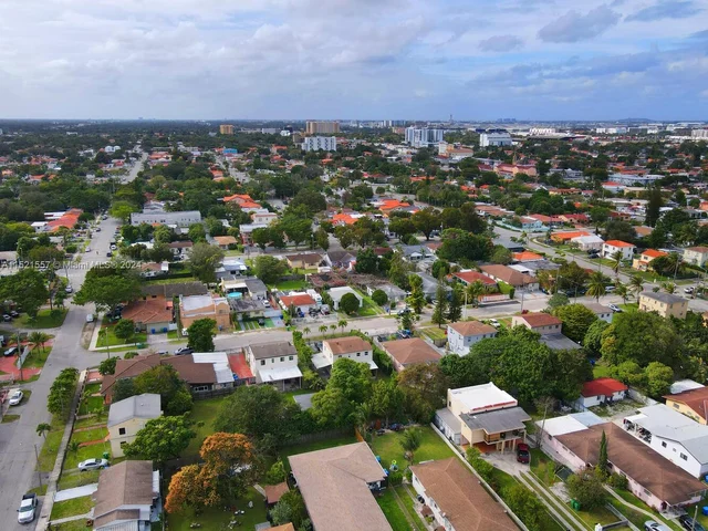 310 SW 31st Ct, Miami FL 33135